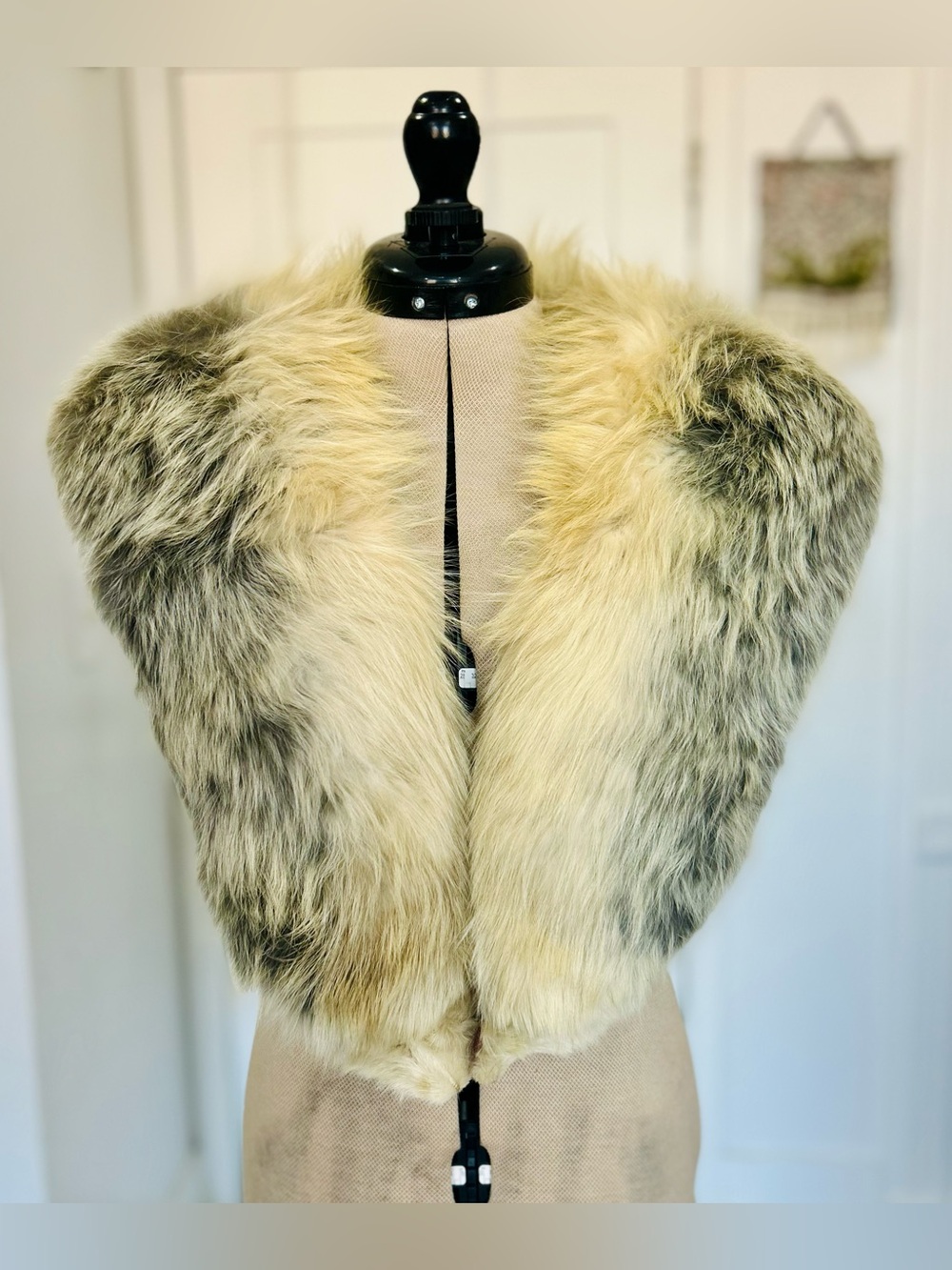 Genuine fur collar